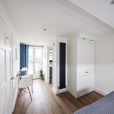Wimbledon Park Bed & Breakfast 런던 외부 사진