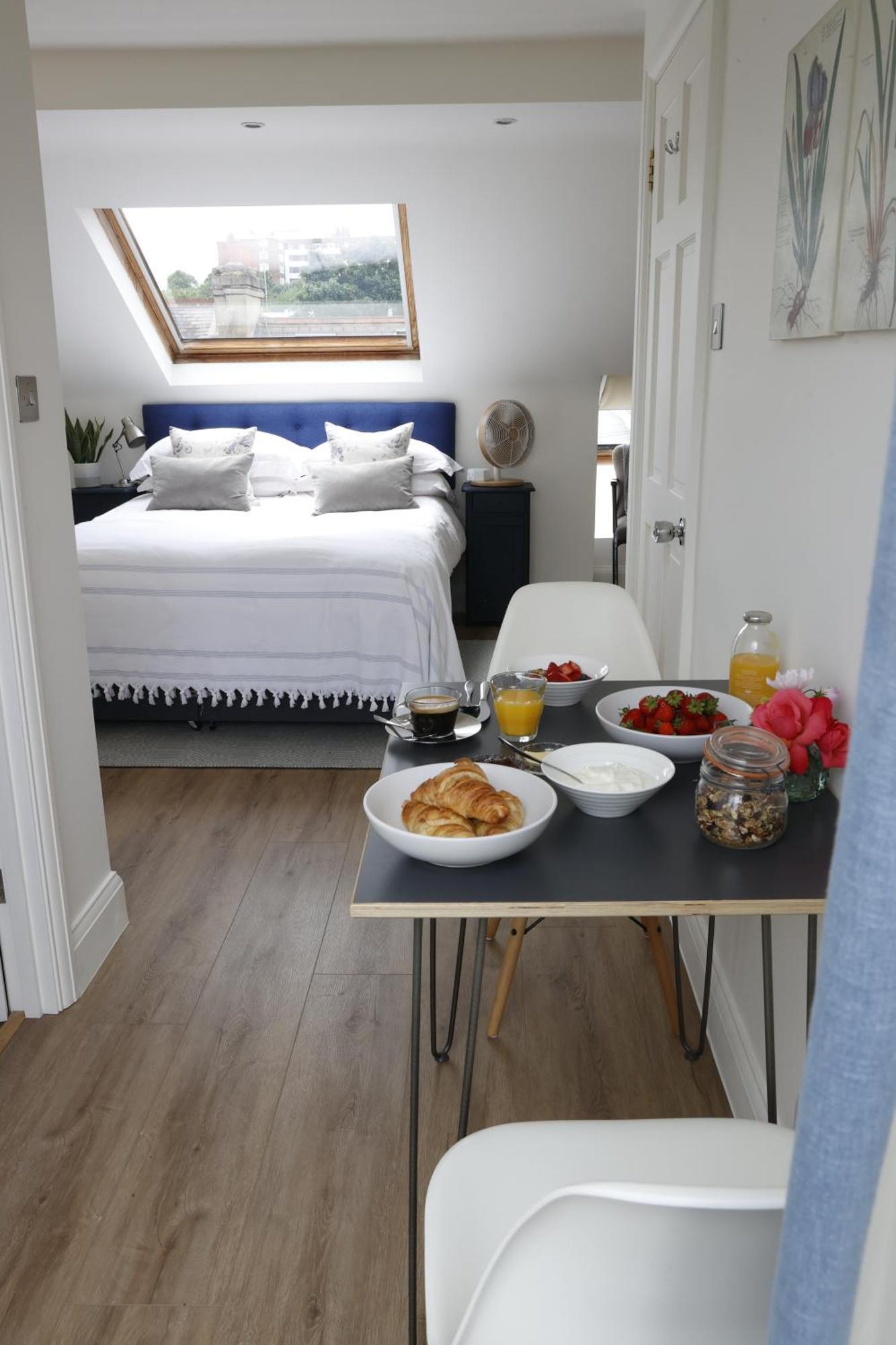 Wimbledon Park Bed & Breakfast 런던 외부 사진